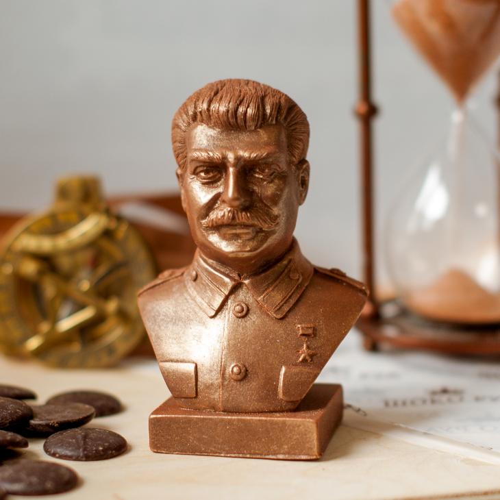 Фигурное изделие из молочного шоколада "Бюст Сталина И.В", 240 г